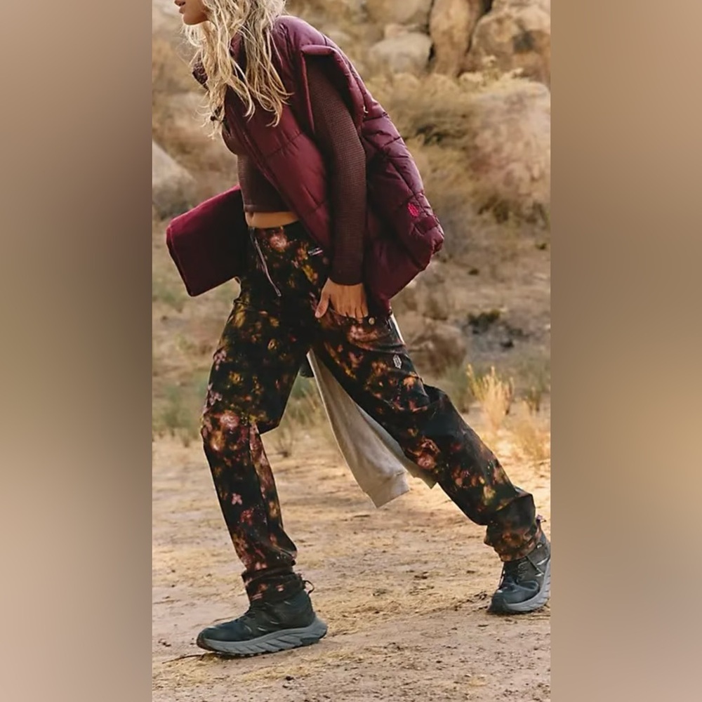 NWT FP Movement Cascade Printed Straight-Leg Pants~ Dream State Floral - Picture 4 of 4